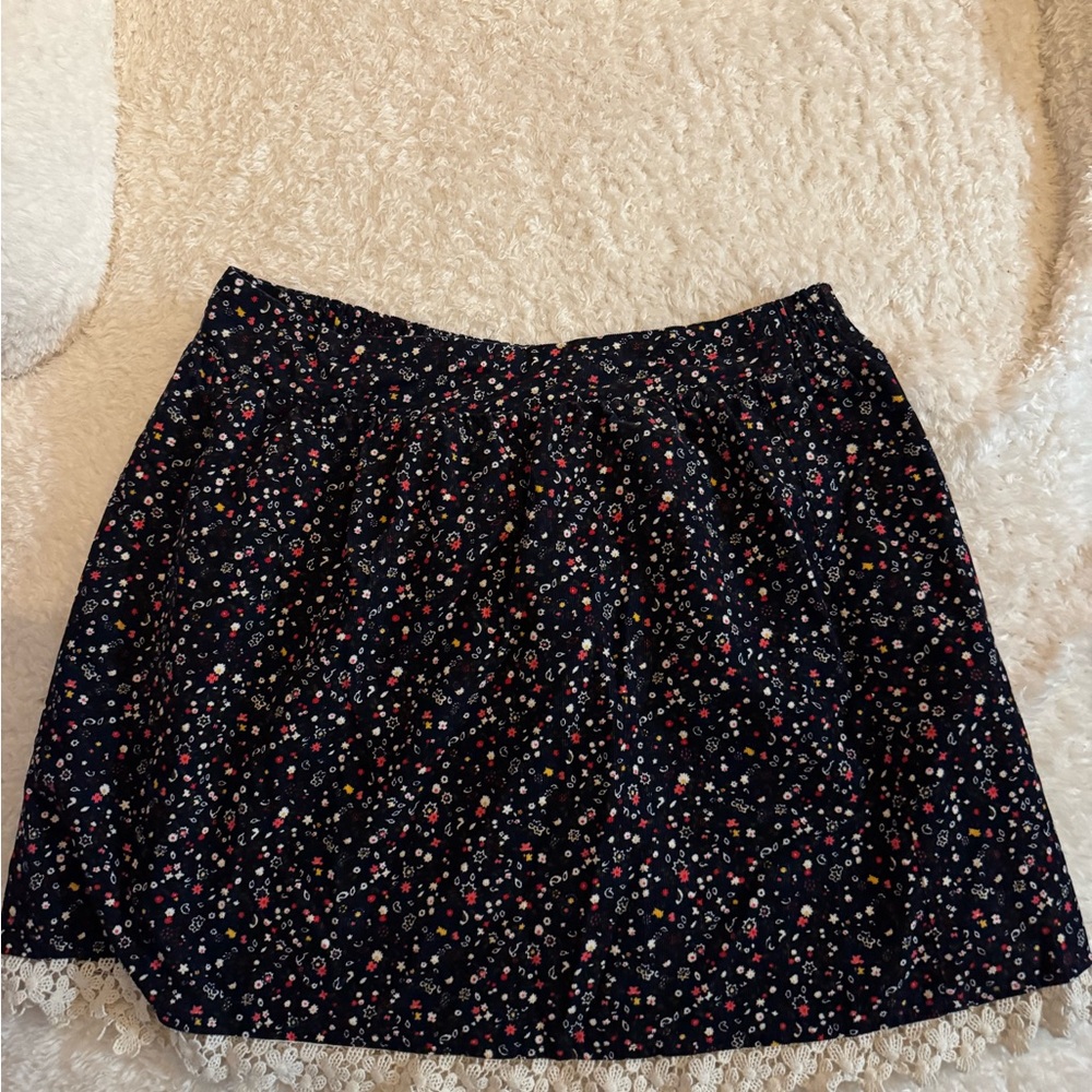 Elegant Floral Mini Skirt